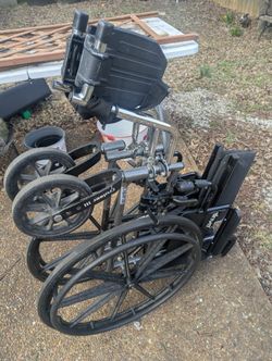 Cruiser III Wheelchair, black, good condition