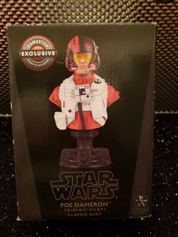 Disney Star Wars Poe Dameron Classic Bust