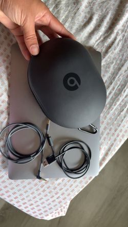 Beats Studio 3 headphone