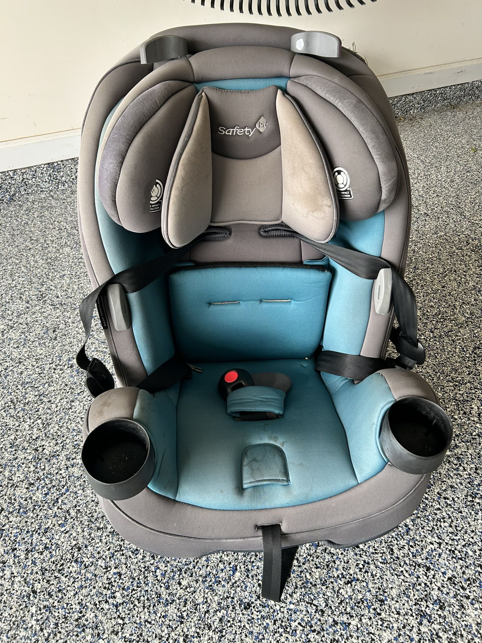 Safety 1st Grow and Go All-in-One Convertible Car Seat