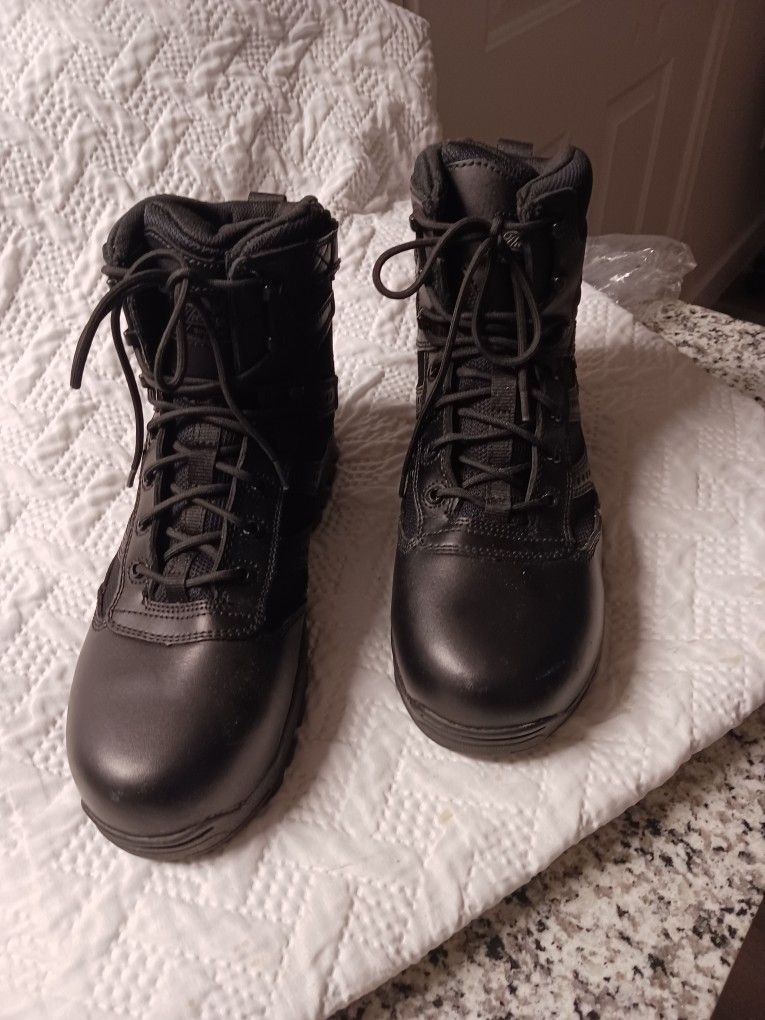 MENS WORK BOOTS 10.5 WIDE