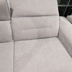 Platinum RAF Power Reclining Loveseat w/ adjustable Headrest and Chaise