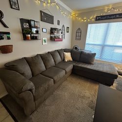 Large Sectional (smoke Free)