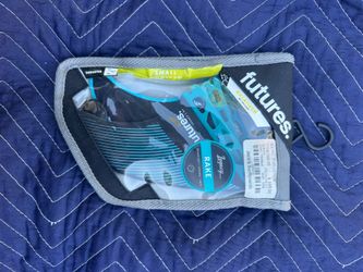 Futures R4 Legacy Rake Thruster Fin Set (Small)