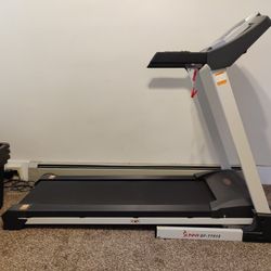 Treadmill in Near-New Condition (Sunny SF-T7515)