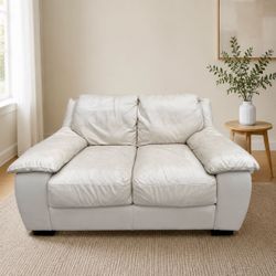 White Cream Leather Couch 🛋️