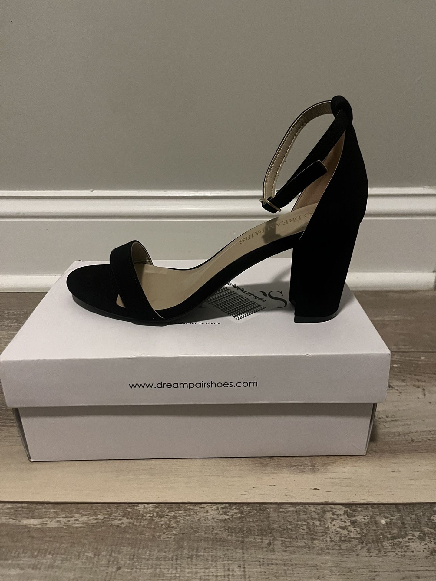 Black Chunk Heels 
