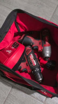 Milwaukee 12 v