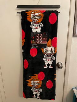 IT Pennywise Soft Plush Throw Blanket