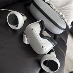 META QUEST 2 VR 