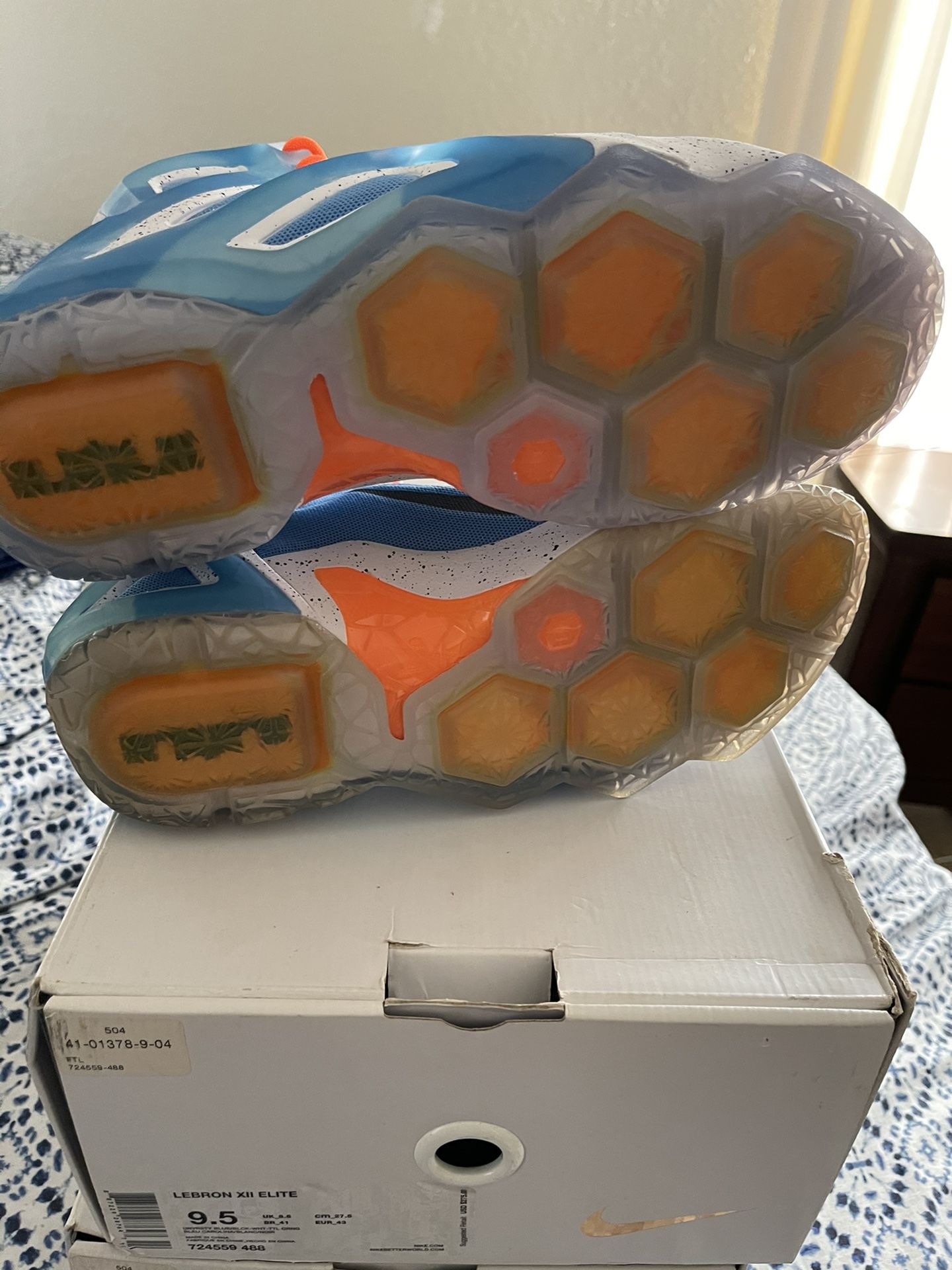 NEW LEBRON XII ELITE $ 300 Both Sz.9.5 And 10.5 display picture 3