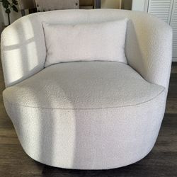 Pearl white accent chair/couch