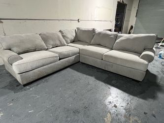 SECTIONAL COUCH SOFA