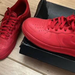Red Nike Air Force’s