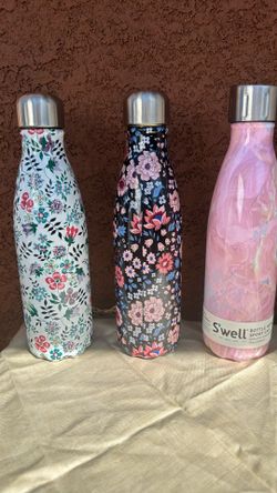 S’well Bottle With Sports Cap. Insulated Stainless Steel. 17 Oz. 500 ml. Be Part Of A Beautiful Solution.