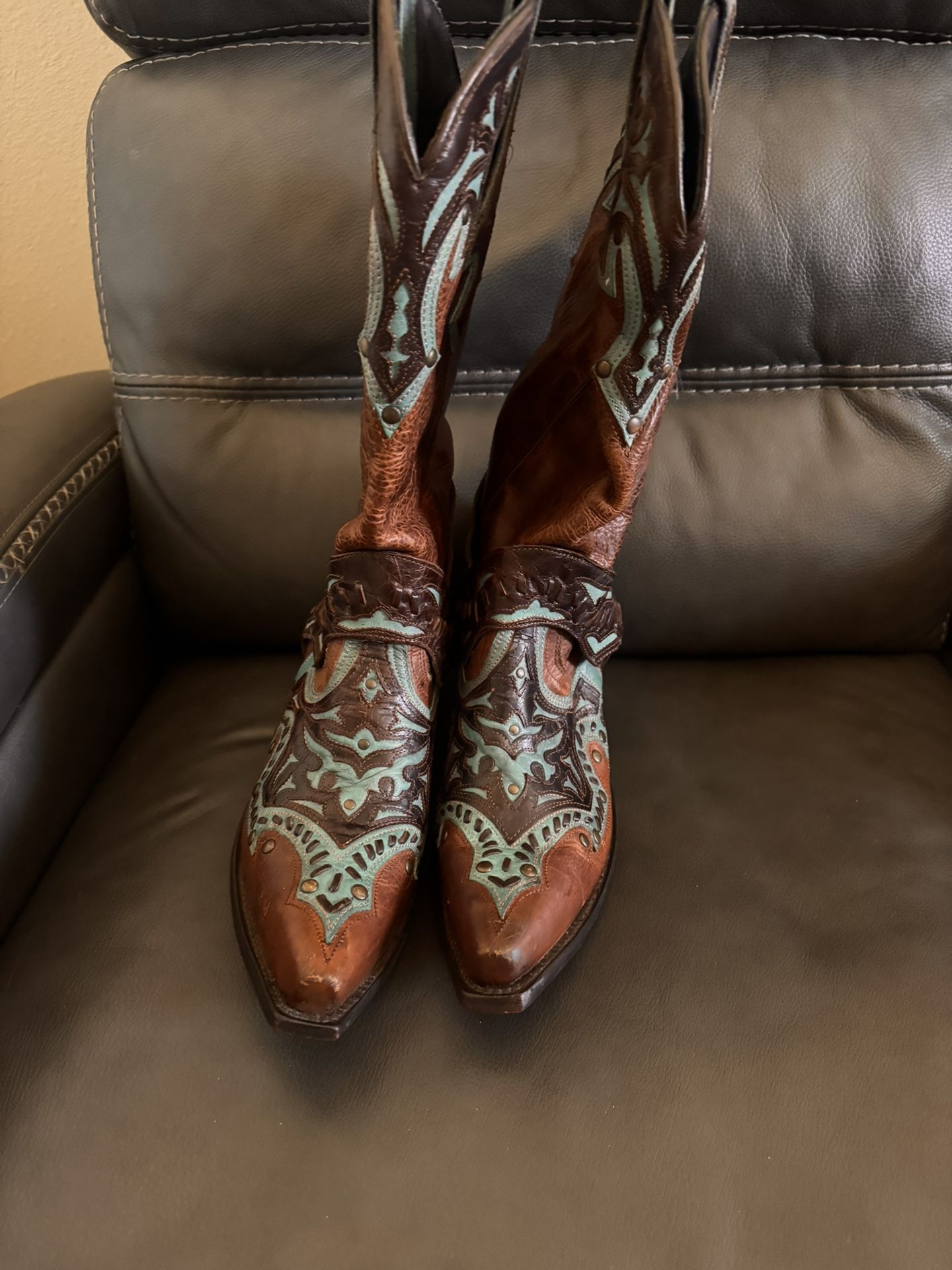 Black *star Boots