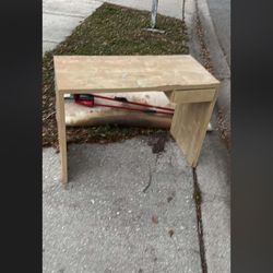 Free Desk