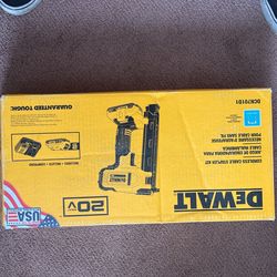 DeWALT CABLE STAPLE KIT
