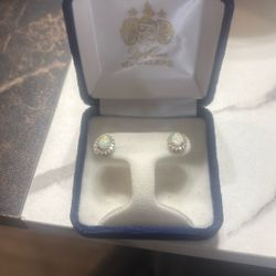 14K Gold And Natural Opal Earrings 