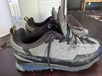 La sportiva Sz. 45 - 11.5 Approach Shoes