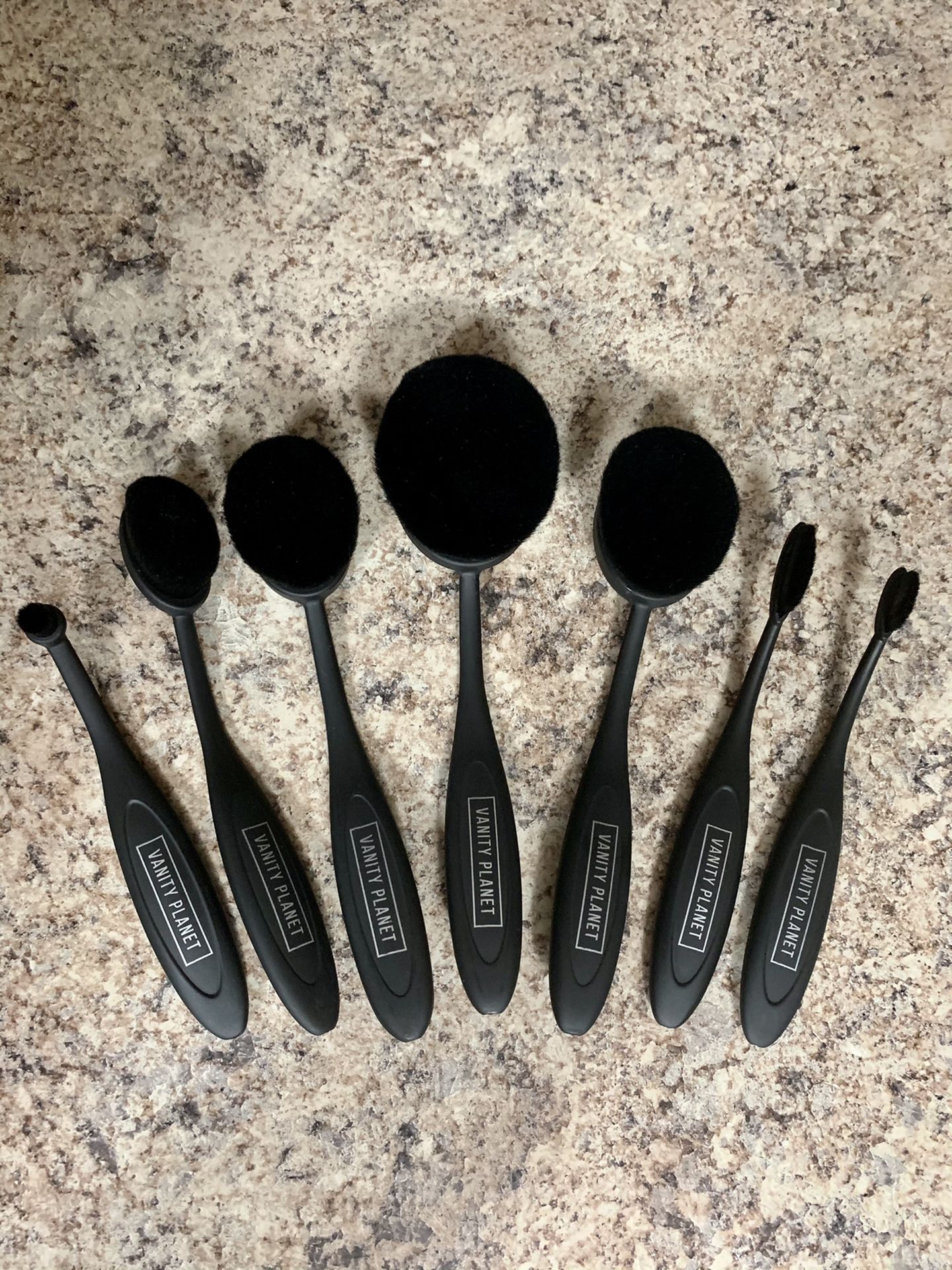 Vanity Planet blend party makeup brushes