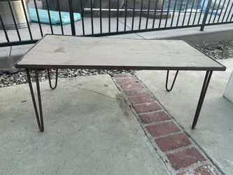 Old Table Hair Pen Legs