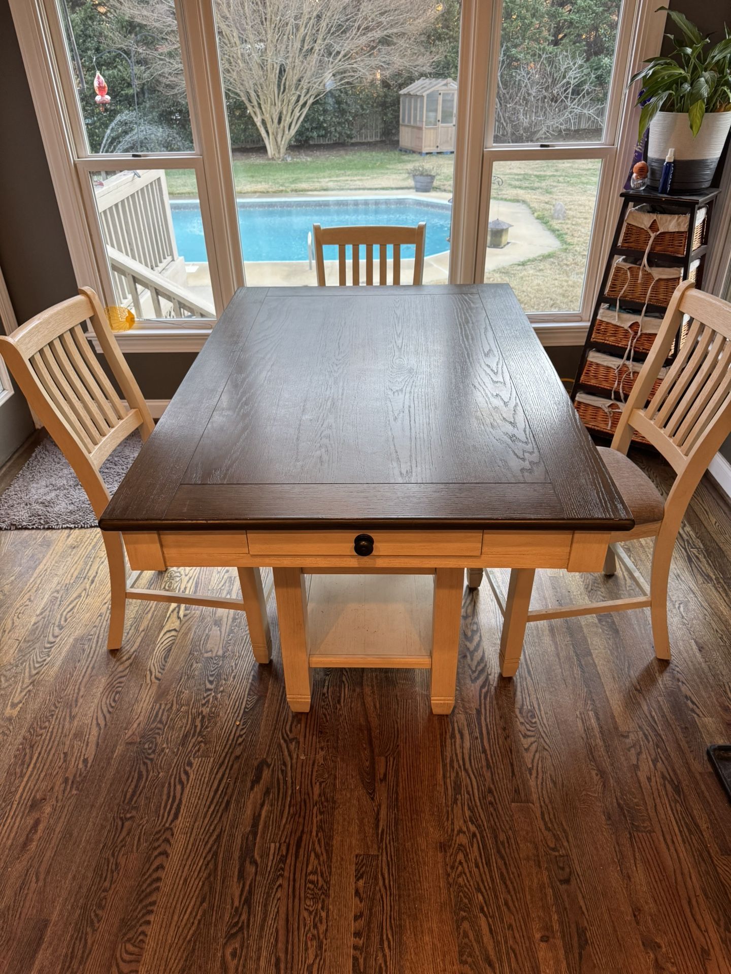 Kitchen Table And Chairs