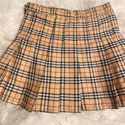 bulberry designed skirt