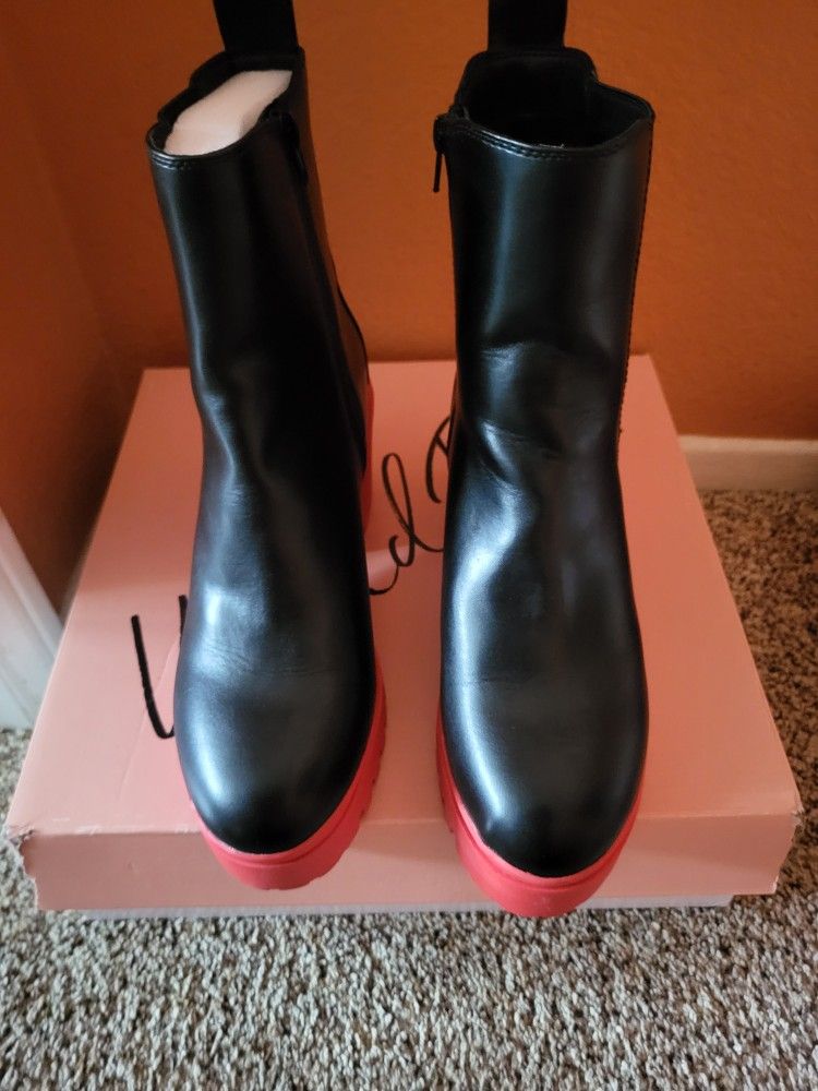 New Rain Or Shine  Boots