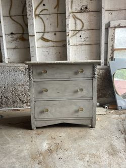 3 Drawer Dresser