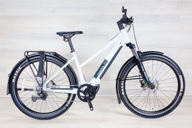 Canyon Pathlite ON 5 , Medium, great condition E-bike