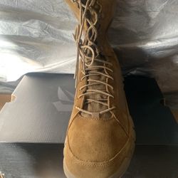 Oakley Boots Size 11.5