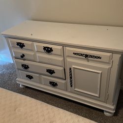 White Wooden Dresser 
