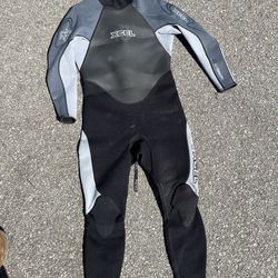 XCEL wetsuit XLS (barely used)