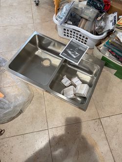 American Standard Offset Double Bowl Sink