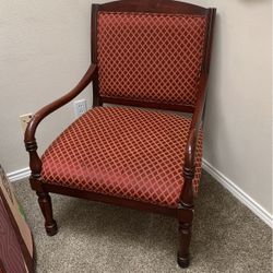 Burgundy chair￼