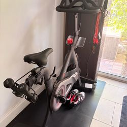 Peloton Bike (Gen 2/3) + Shoes + Weights – Excellent Condition