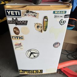 Mini Fridge & Freezer