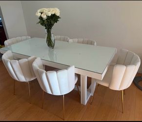 Dining table with 6 chairs