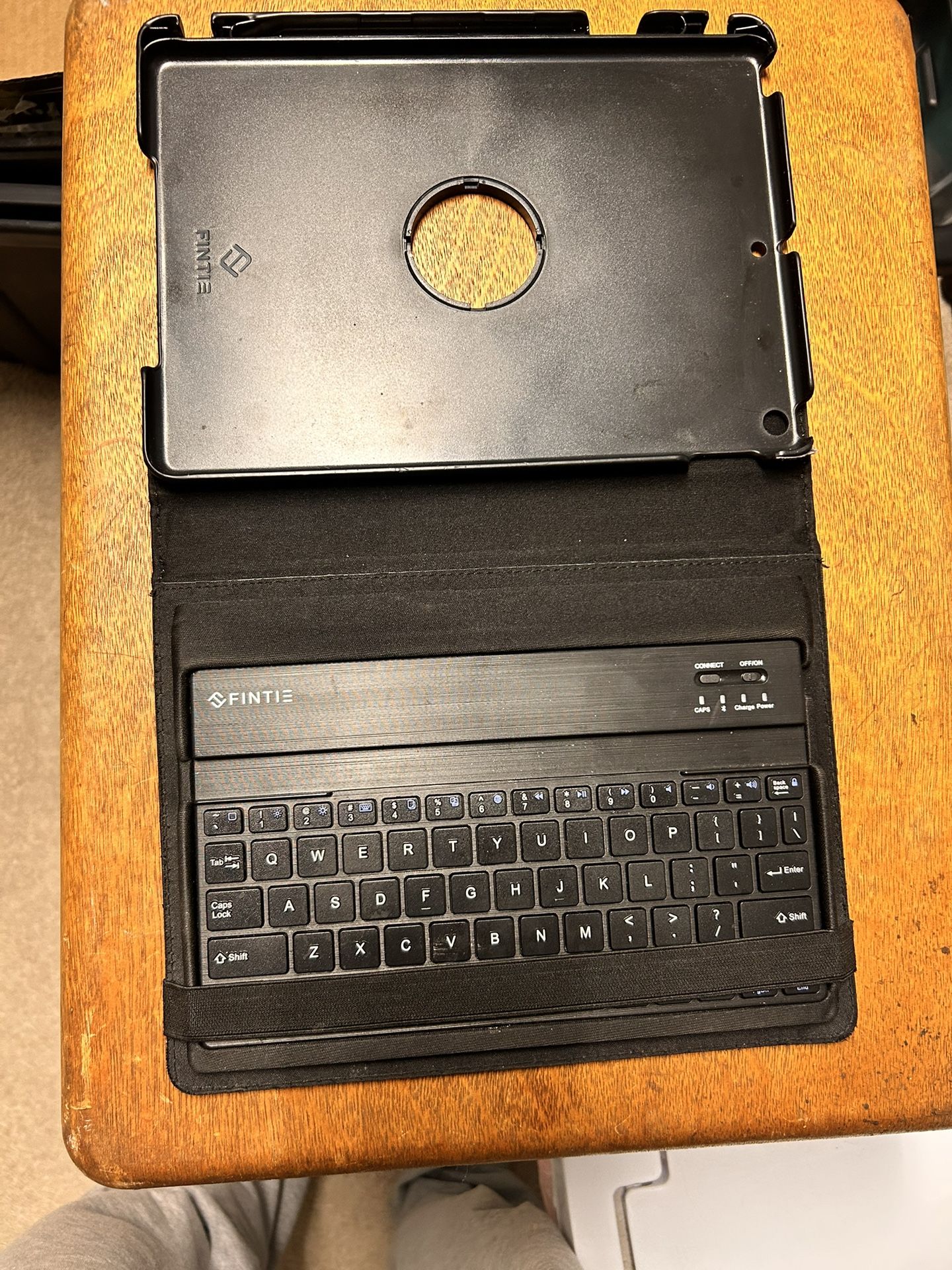 Keyboard for 7th Gen iPad