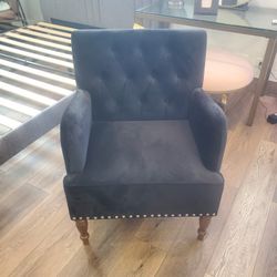 Beautiful Black Tufted Chair  With Nail Heads (New)