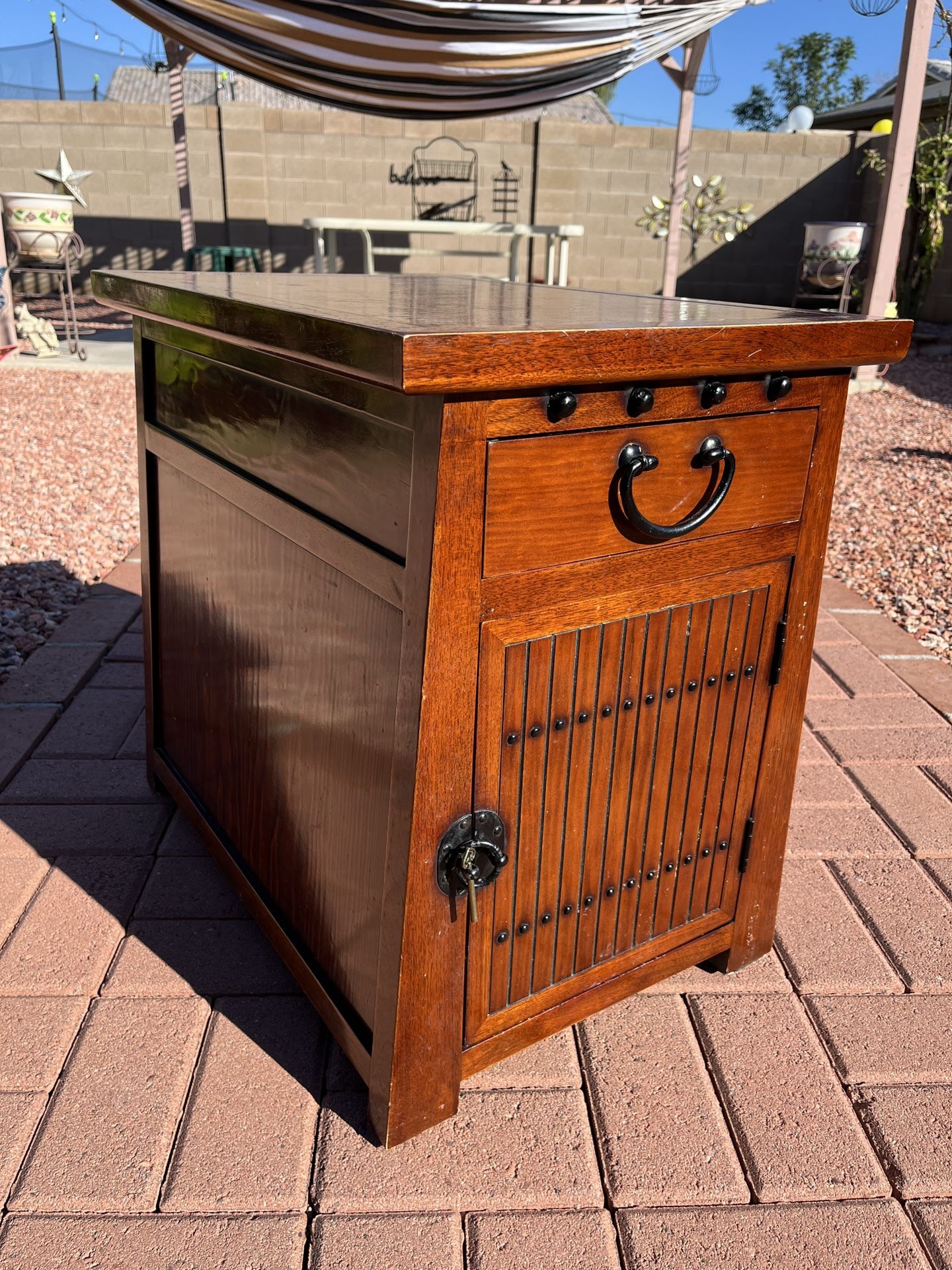 End Table/night Stand