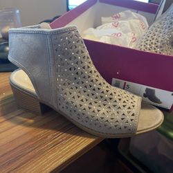 Size 5 Shoes