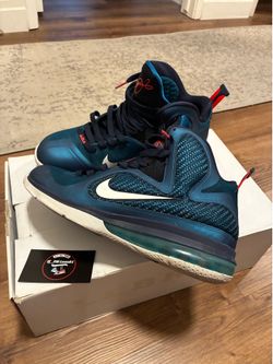 Nike LeBron 9 Swingman  Sz 10.5