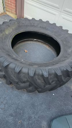 Tractor tire