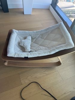 Charlie Crane LEVO Baby Rocker