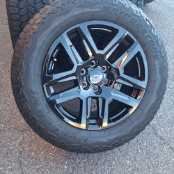 2026 NEW OEM ORIGINAL TAKEOFFS CHEVY SILVERADO TRAIL BOSS 20 INCH TIRES BRIDGESTONE ALL-TERRAIN 99.99 % $ 1699 