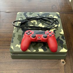 Playstation 4 Slim (PS4)