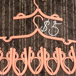 Folding Clothing Hangers 7-pack