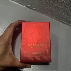 Versace Cologne 